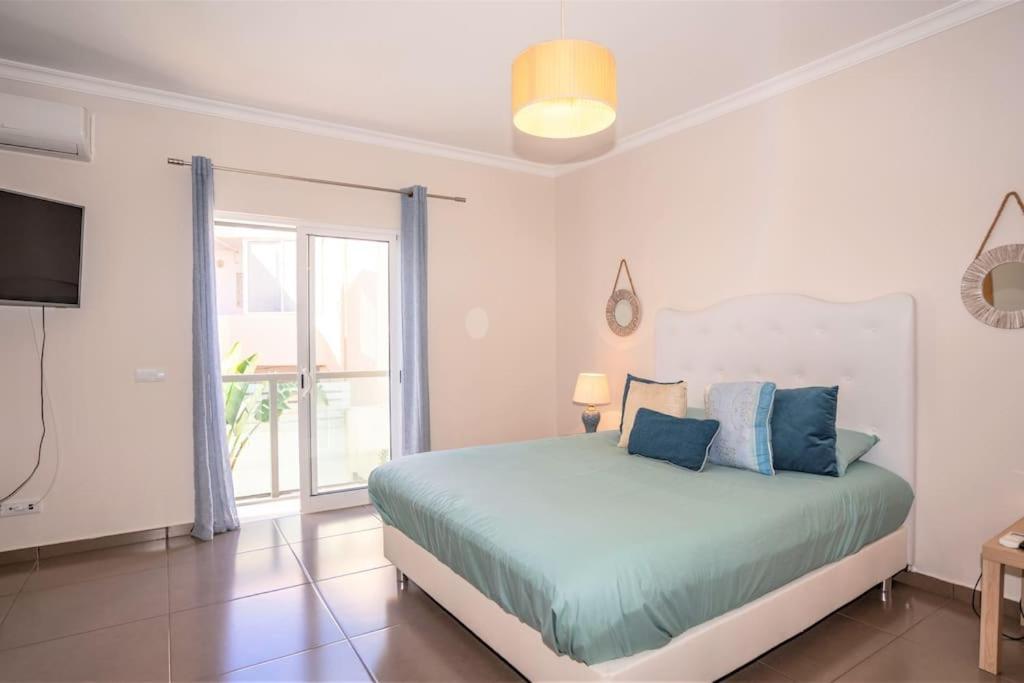 Luxuryvilla With Private Heated Pool And Spa 7P Quarteira Kültér fotó