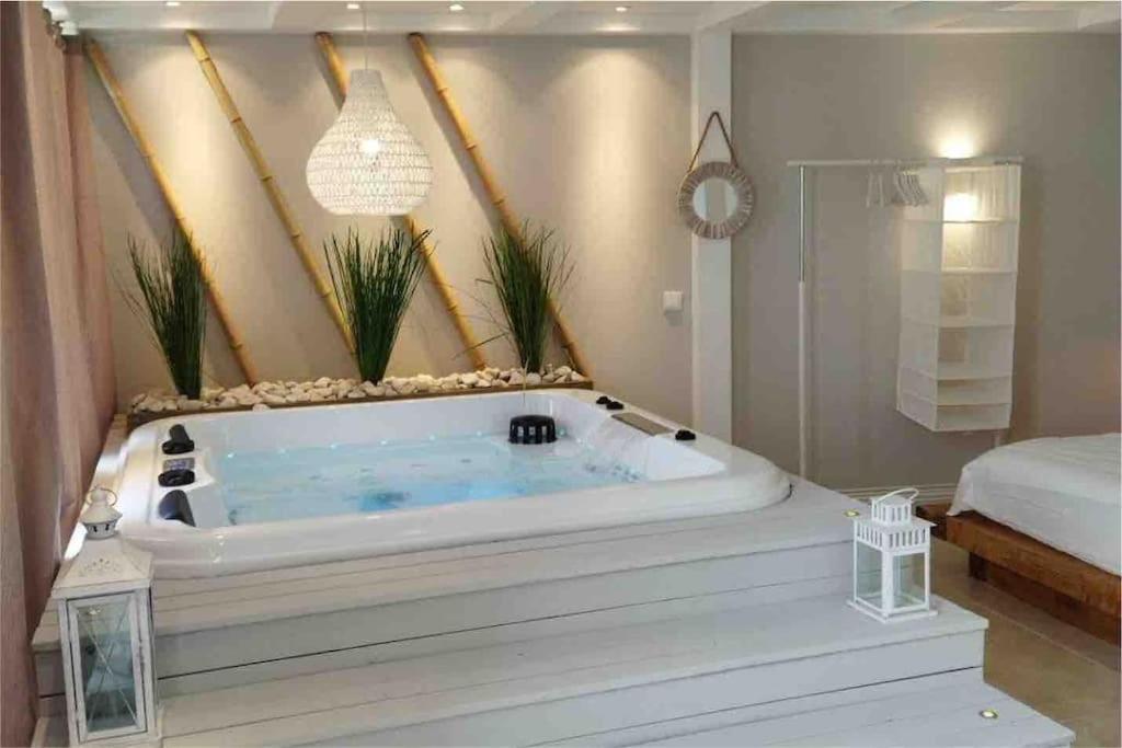 Luxuryvilla With Private Heated Pool And Spa 7P Quarteira Kültér fotó